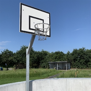 Basketstativ med kurv, plade og stander